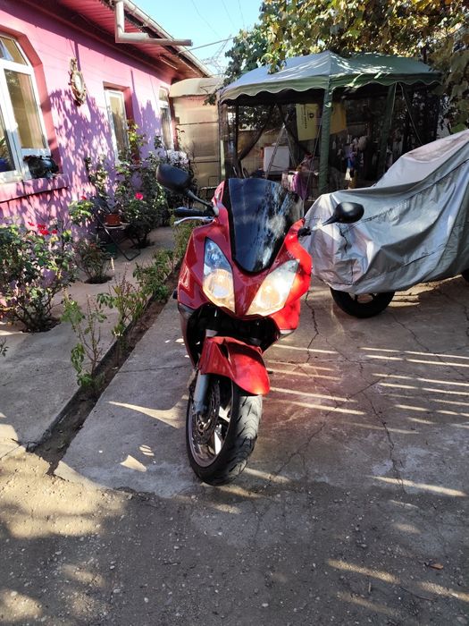 Honda VFR800 V-tech ABS+CBS