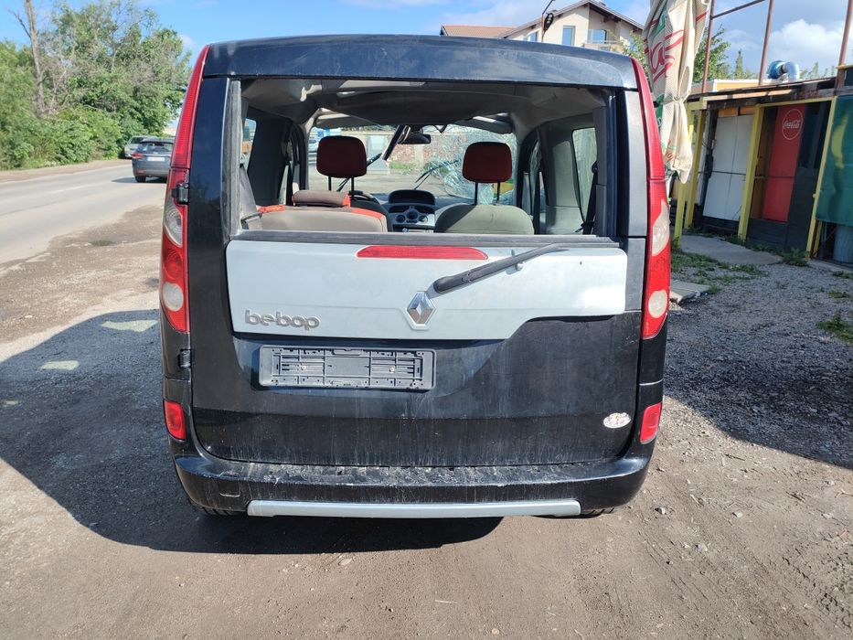 Продавам на части Рено Канго 2010г