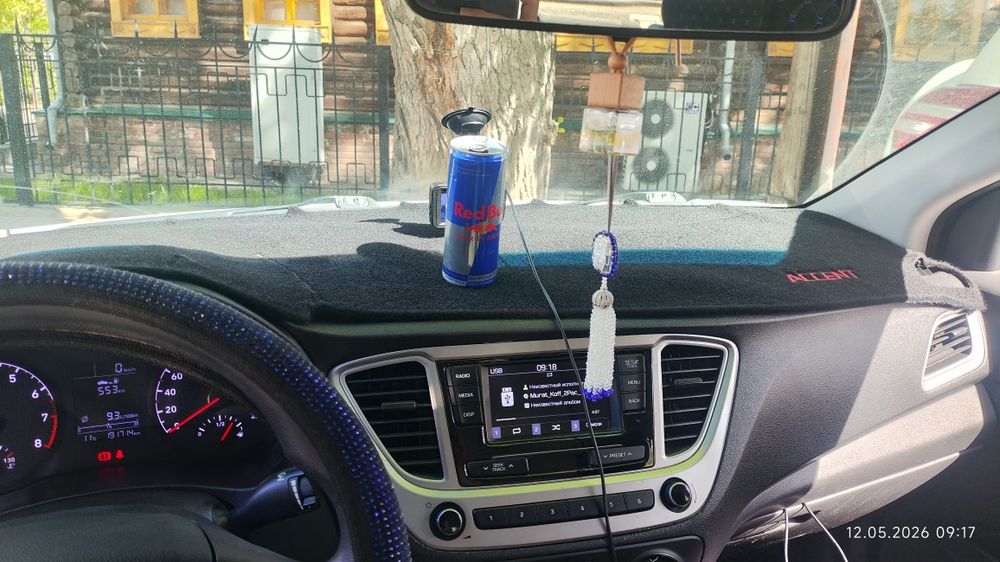 Накидка на панель приборов
