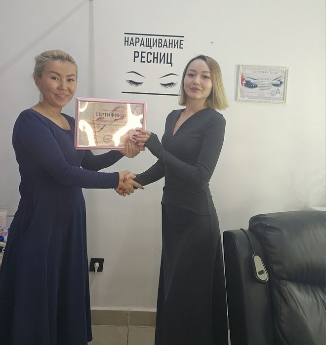 Курс наращивание ресниц 25 000 тг