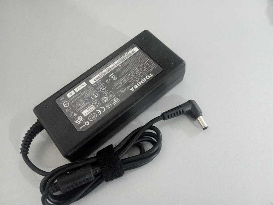 зарядка блок питания, блок питания на ноутбук, блок питания для Тошиба