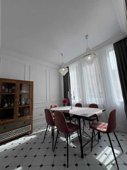 Apartament 4 camere, ultracentral Piata Unirii 101mp cu garaj 2 masini 56 mp