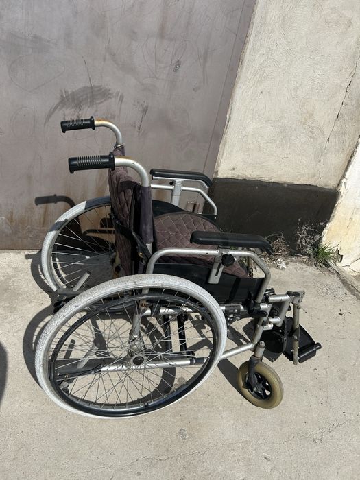 Каляска инвалидная