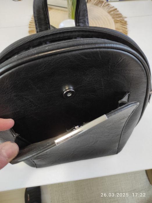 Кожена дамска раница