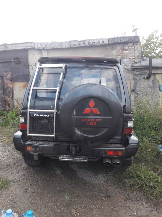 Продам Mitsubishi pajero
