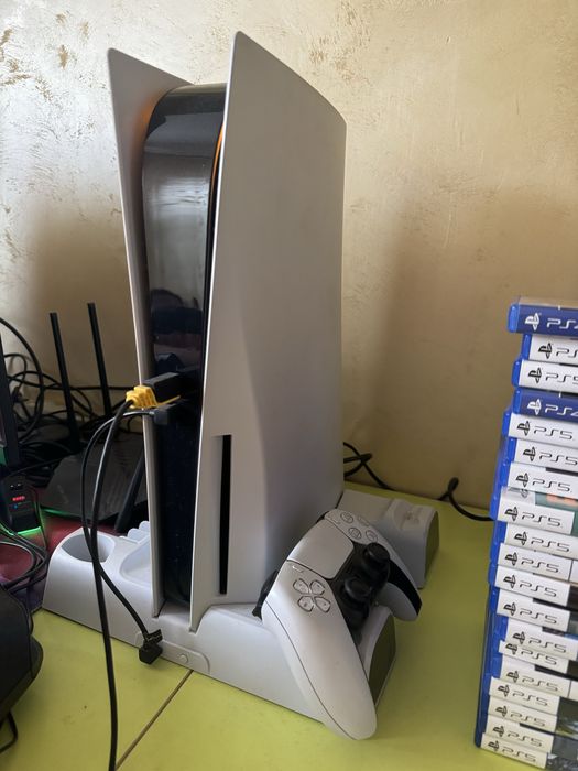 Play station 5+ maneta