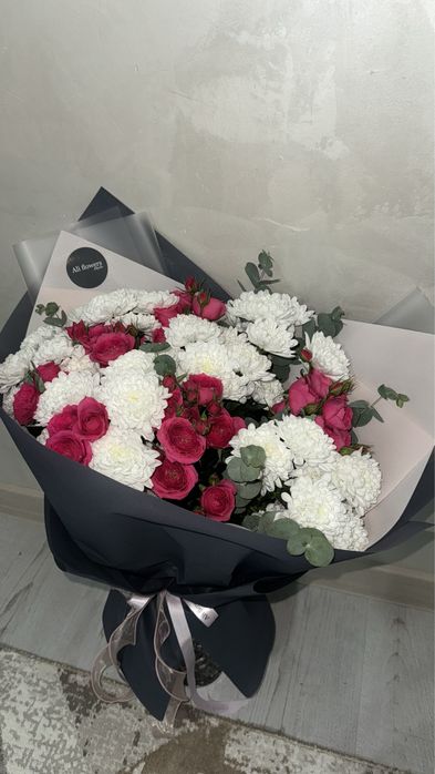 Продаи свежые коасивые цветы