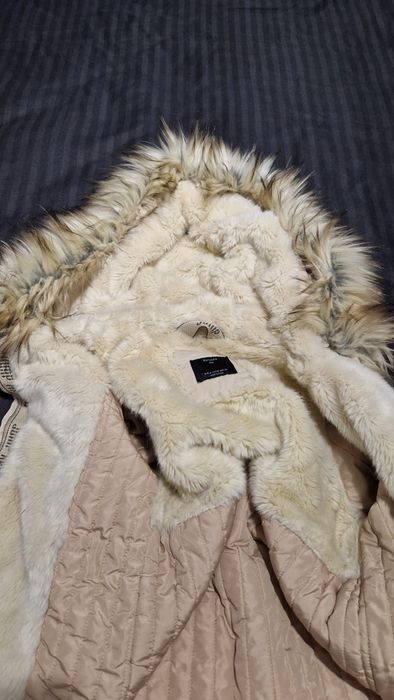 Geaca Bershka cu guler detașabil