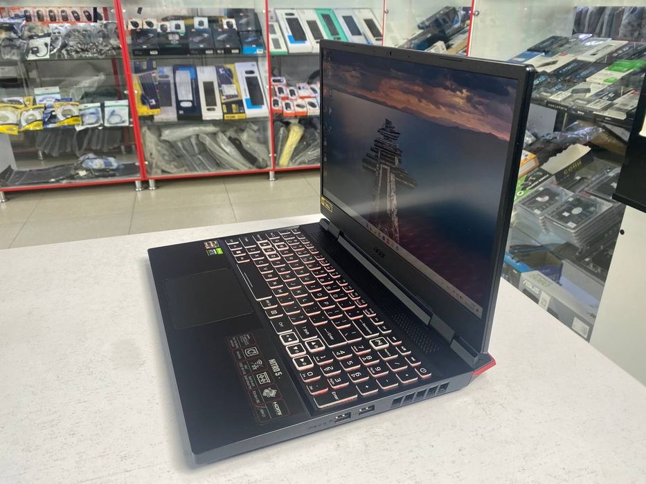 Acer Nitro Gaming Ryzen 7 6800H DDR5 16/512SSD RTX 3050-4GB