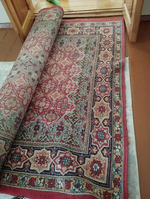 Продаю ковер,в отличном состоянии!! 3х2