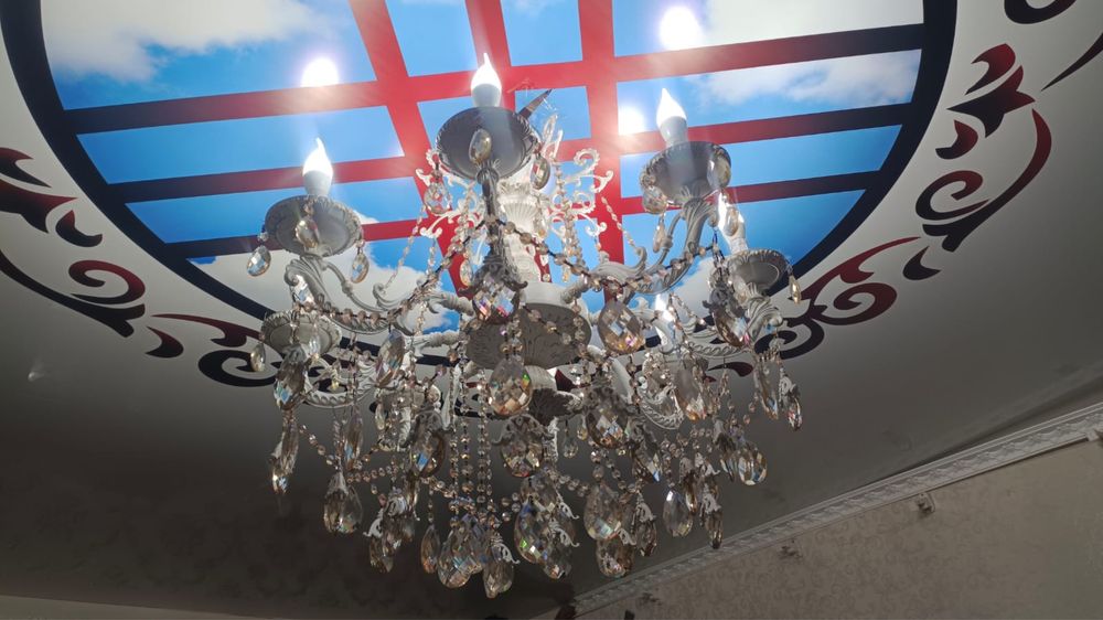 Продам люстру состояние отличное