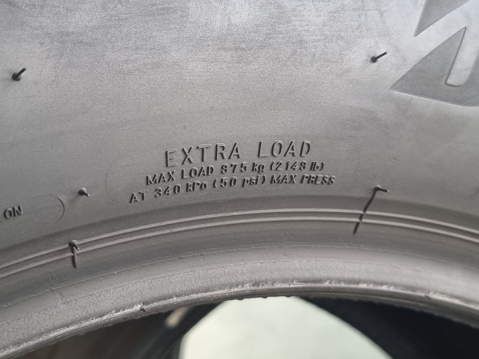 "Dot 23" 235/60/18 Bridgestone 4Броя: 600лв 6.5мм