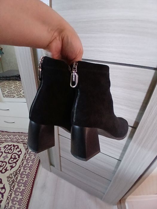 Продам осенный сапоги новый