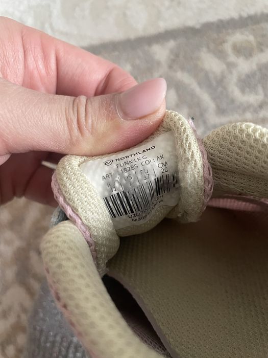 Кроссовки для девочки