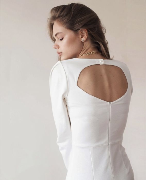 Белое  платье