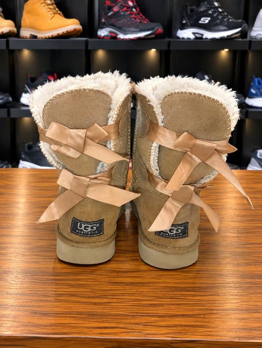 UGG Limited N 37 кожени ботуши