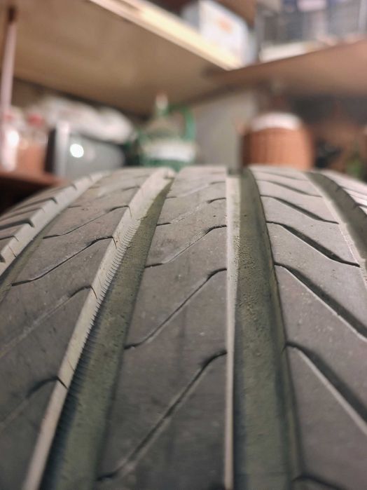 Продавам гуми MICHELIN