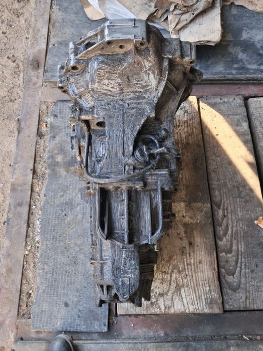 МКПП  5ступка ауди100 с4