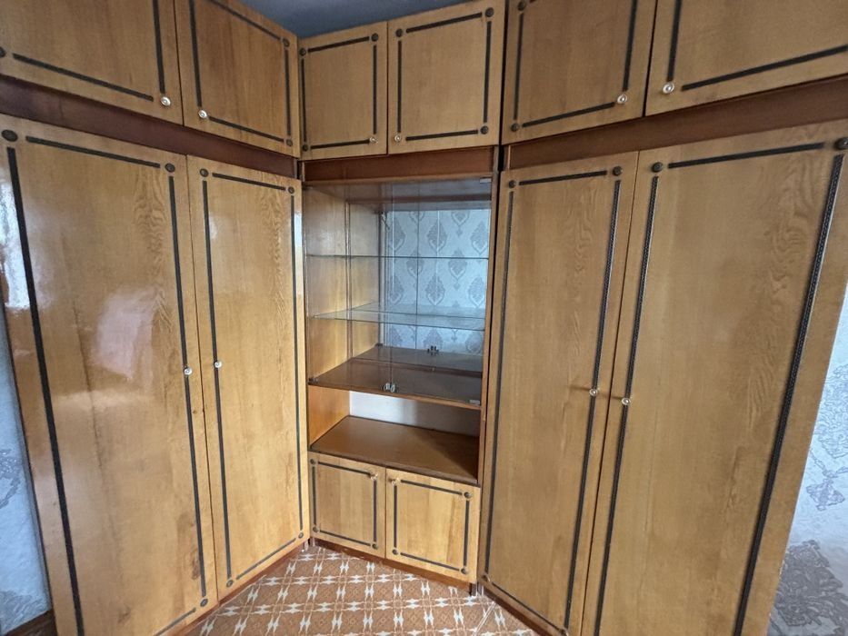 Продам шкаф стенку 175х53х83