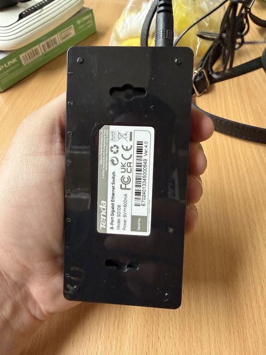Switch Tenda 8 porturi