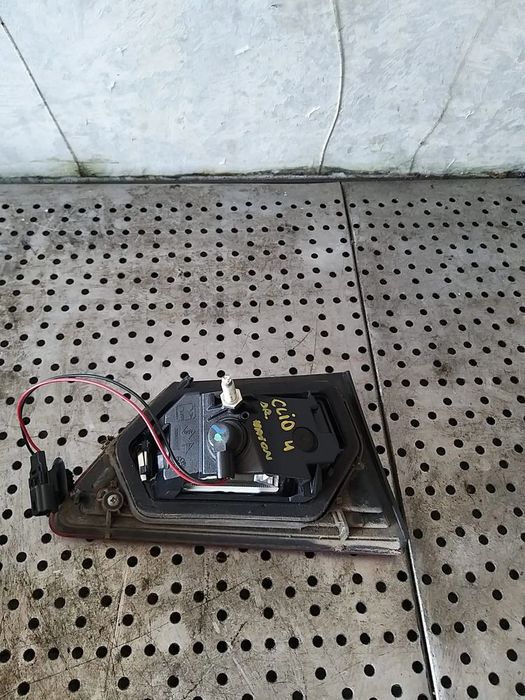 Stop tripla lampa dreapta haion renault clio 4 hatchback