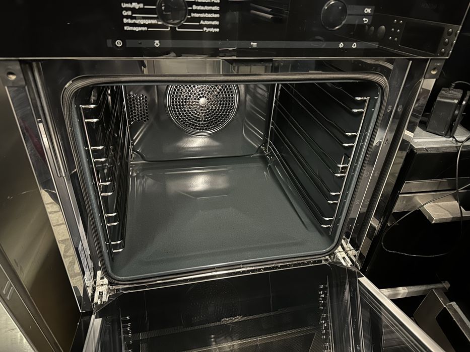 Фурна за вграждане Миеле/Miele