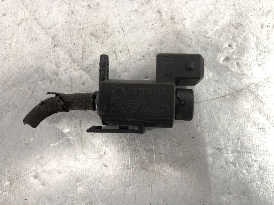 Electrovalva BMW Seria 5 F10 2012 cod 70231800