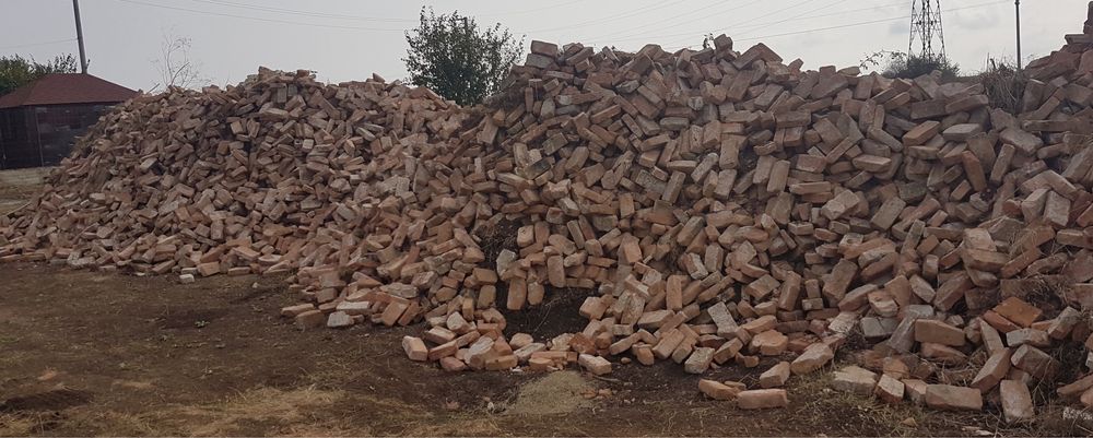 Caramida din demolari 1.5 de bani buncata