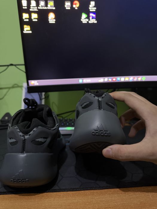 Adidas Yeezy 700 V3 Alvah – маратонки