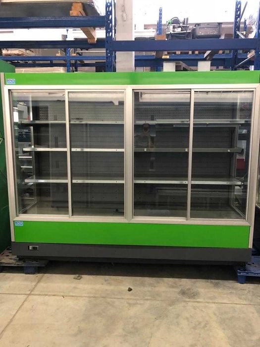 Хладилна витрина