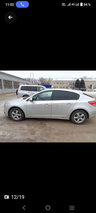 Автомобиль Шевроле круз