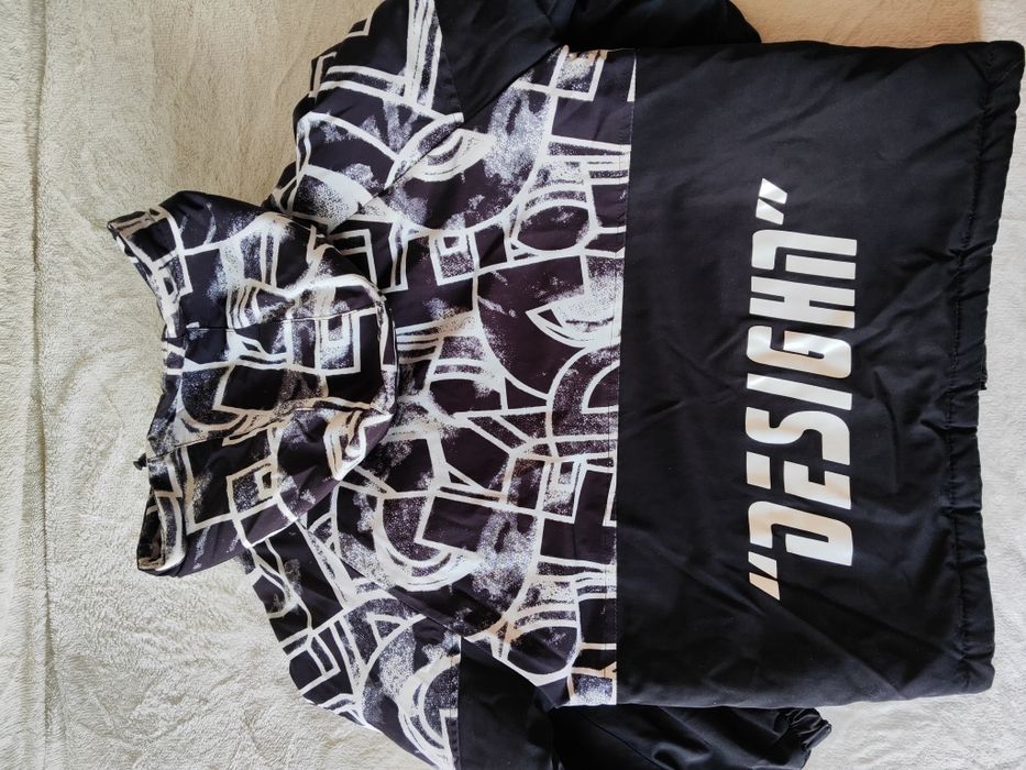 Продам куртку на мальчика