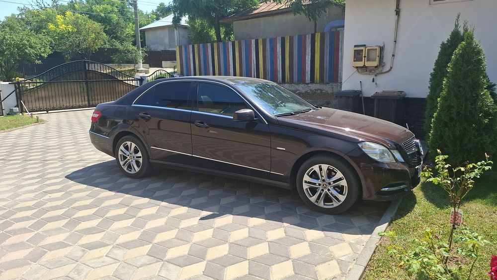 MERCEDES-BENZ E-Class 2010 — imagine 3