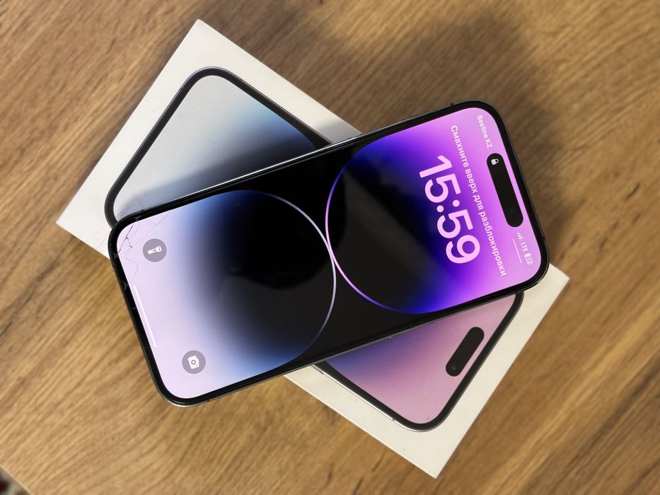 Продам Айфон 14 про