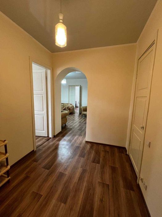 4 комнатная квартира недалеко от Алайского базара, долгосрочная аренда