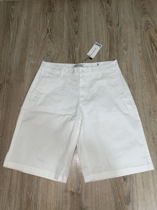 Белые классические шорты Giordano