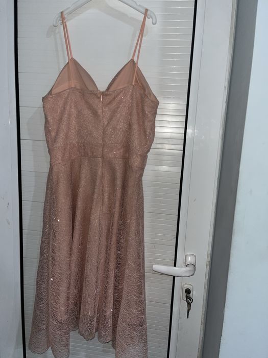 Рокля   официална