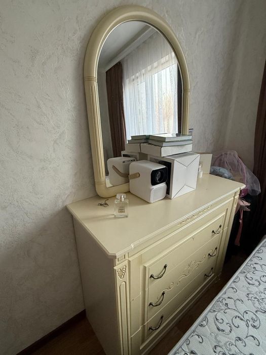 Продам комод для спальный