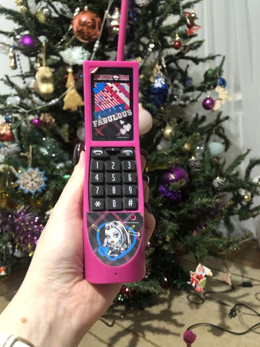 Телефон Monster High