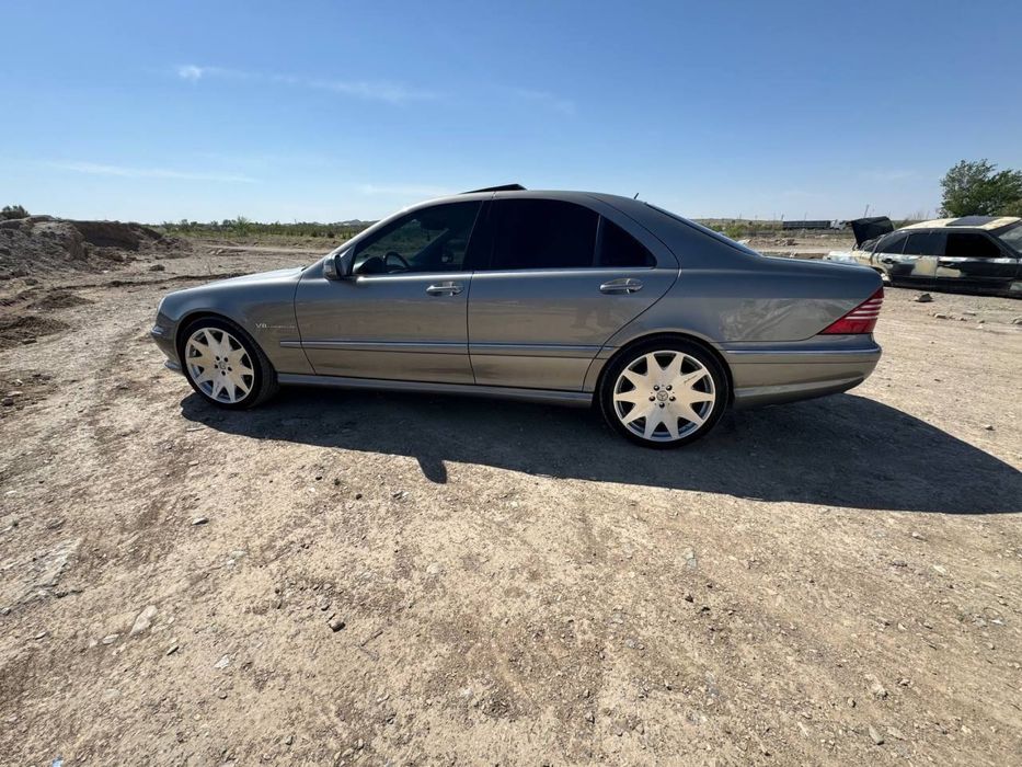 Sakadiska r20 balonlari bilan sotiladi juda yahshi hollatda saqlangan