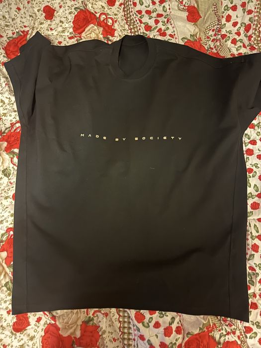 Tricou made by society nou nout