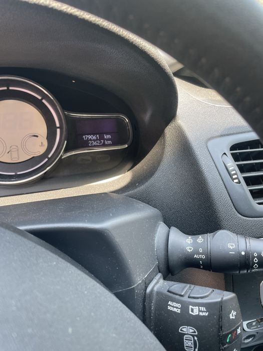 Renault Megane an 2010 automatic