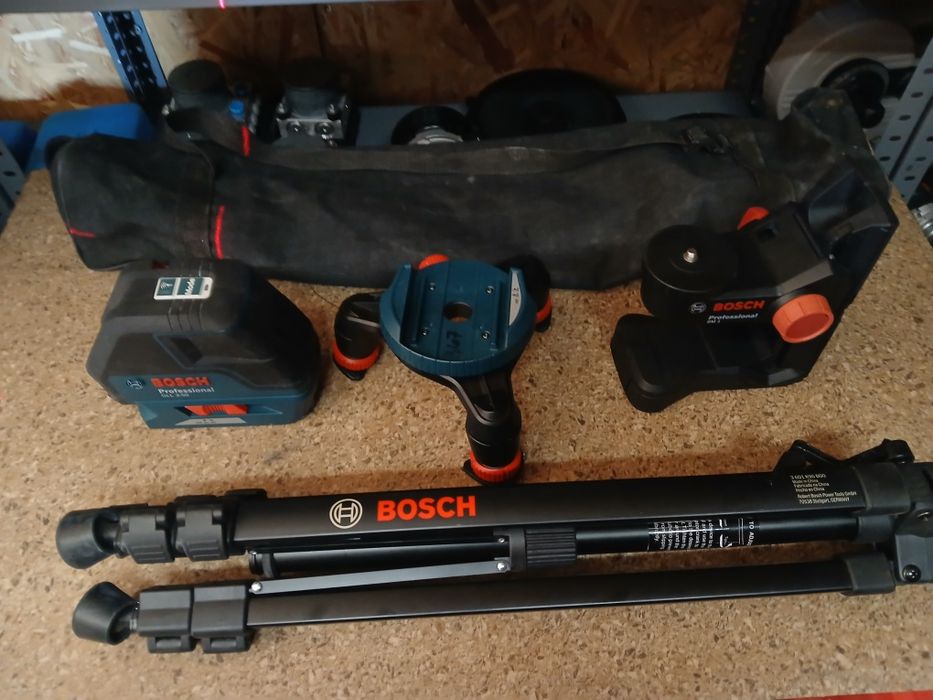 Bosch nivelă laser
