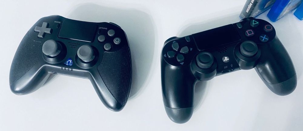 продается Playtation 4