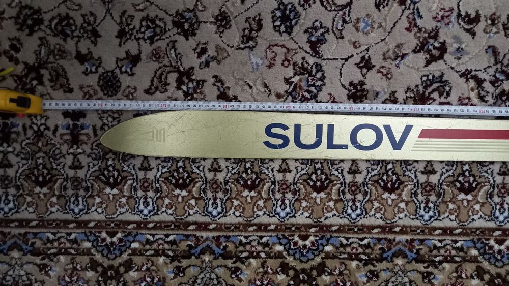 Продаются горные лыжи