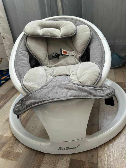 Leagăn automat bebeluș