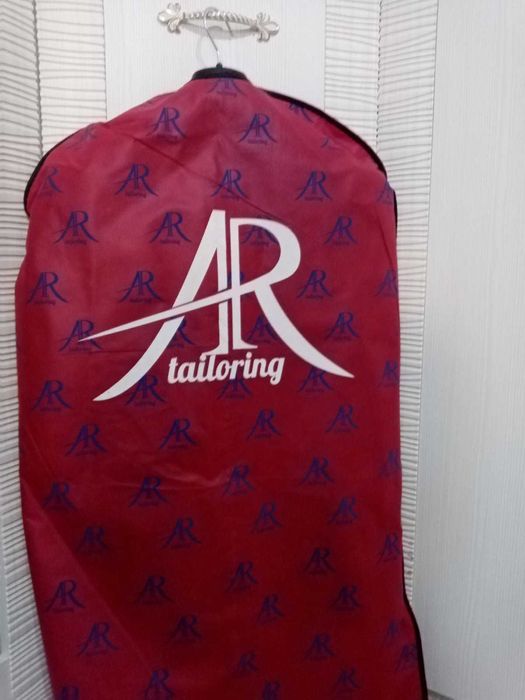 Классический брючный костюм.