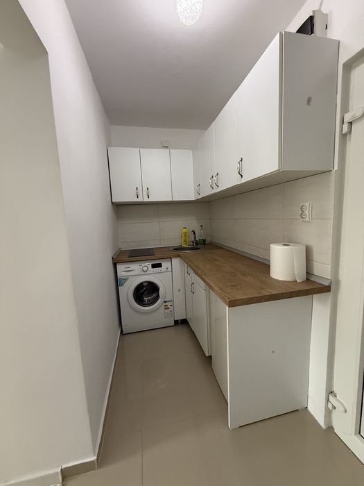 Vand garsonieră mobilata si utilata.