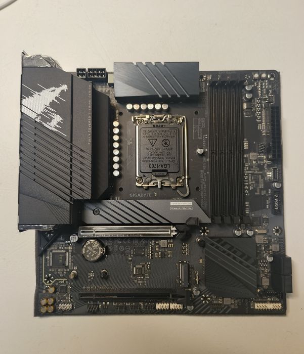 LGA1700 мат платы Gigabyte Aorus