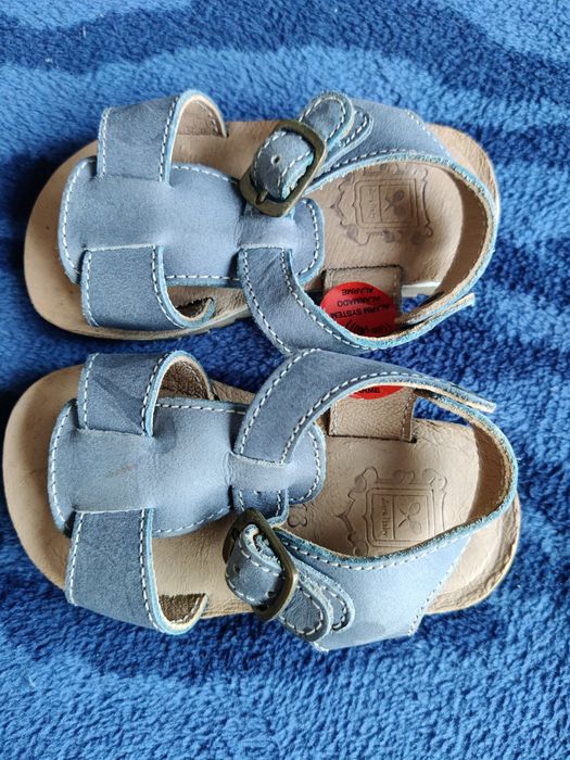 Детские сандалии